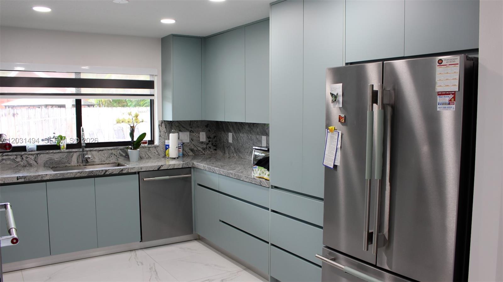 RAMAS OF KENDALL - Residential