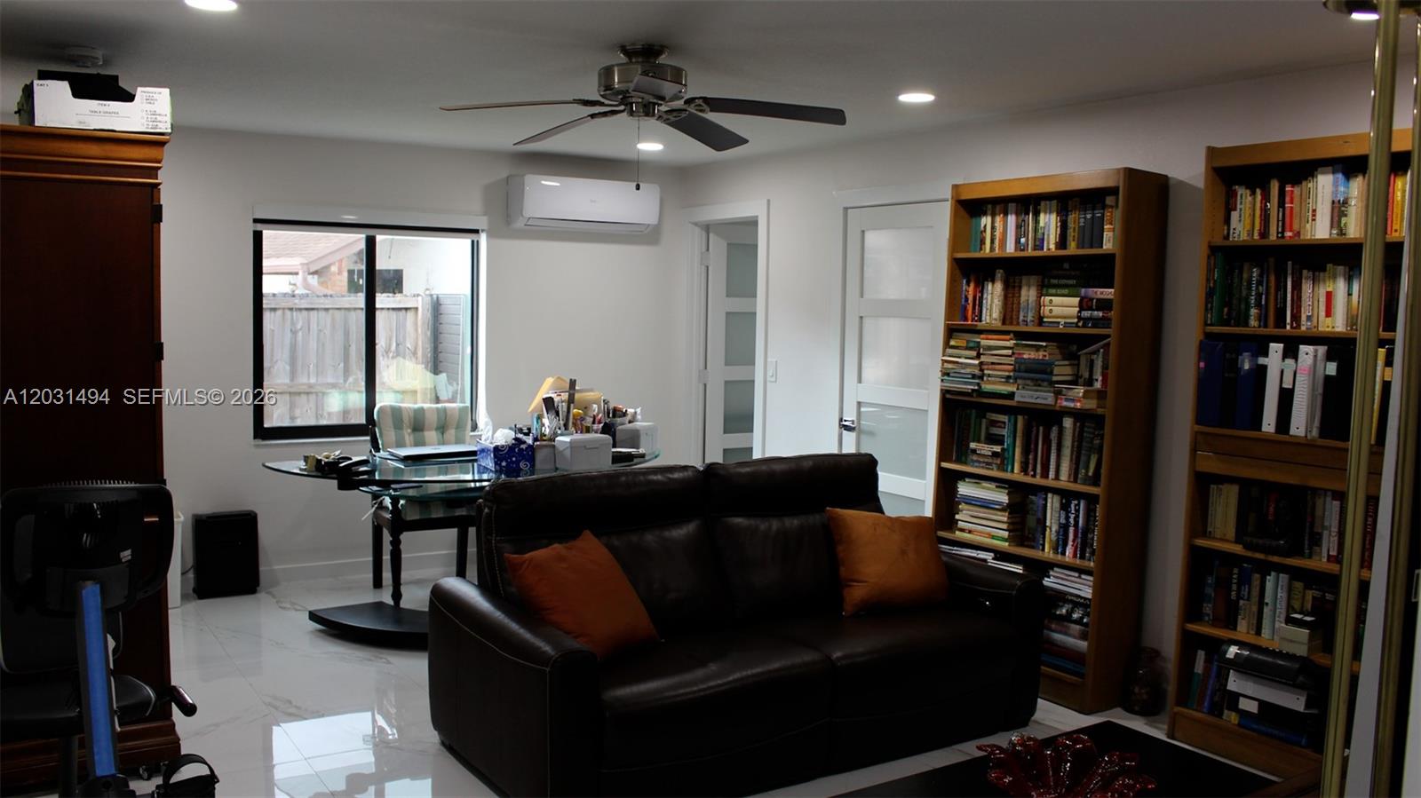 RAMAS OF KENDALL - Residential