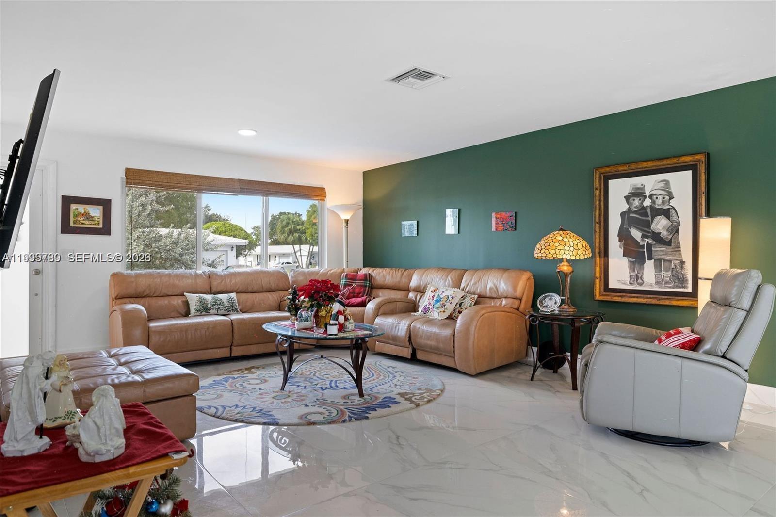 LAUDERDALE WEST SEC 4 - Residential