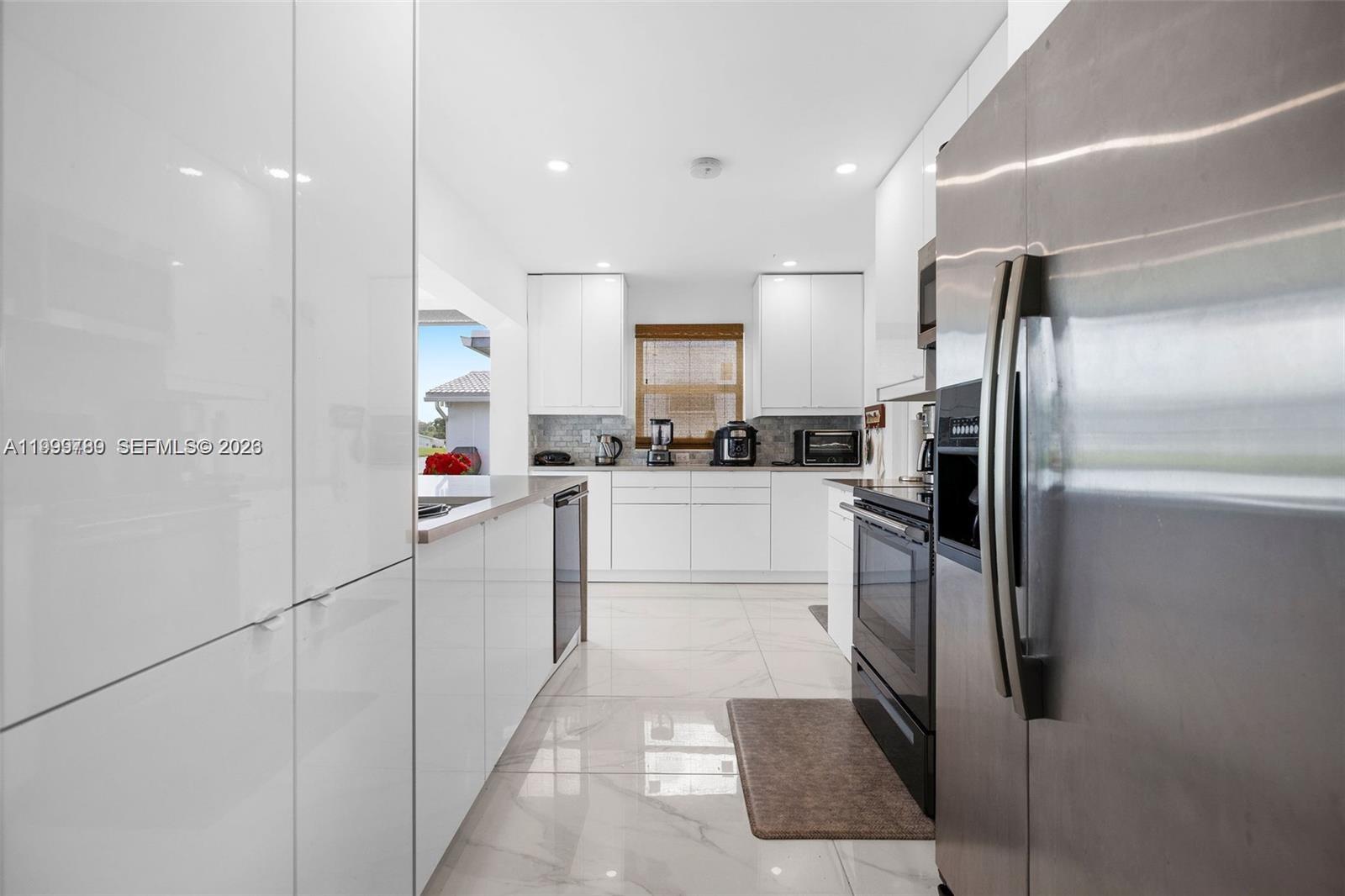 LAUDERDALE WEST SEC 4 - Residential