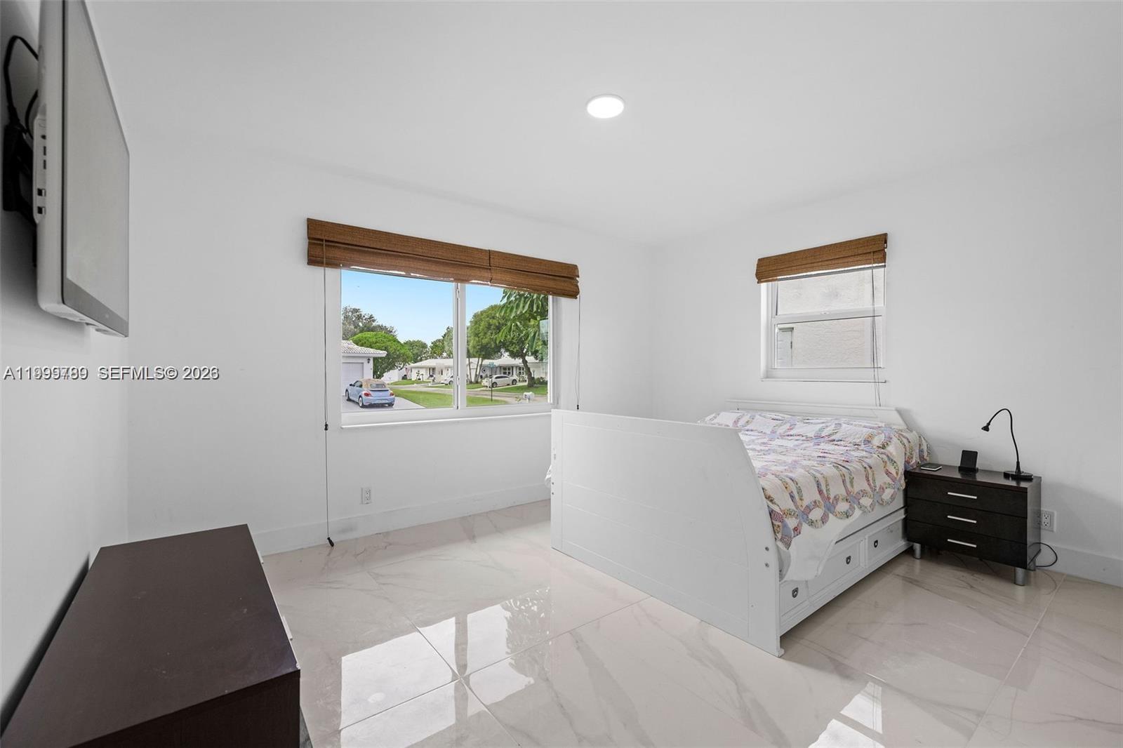 LAUDERDALE WEST SEC 4 - Residential