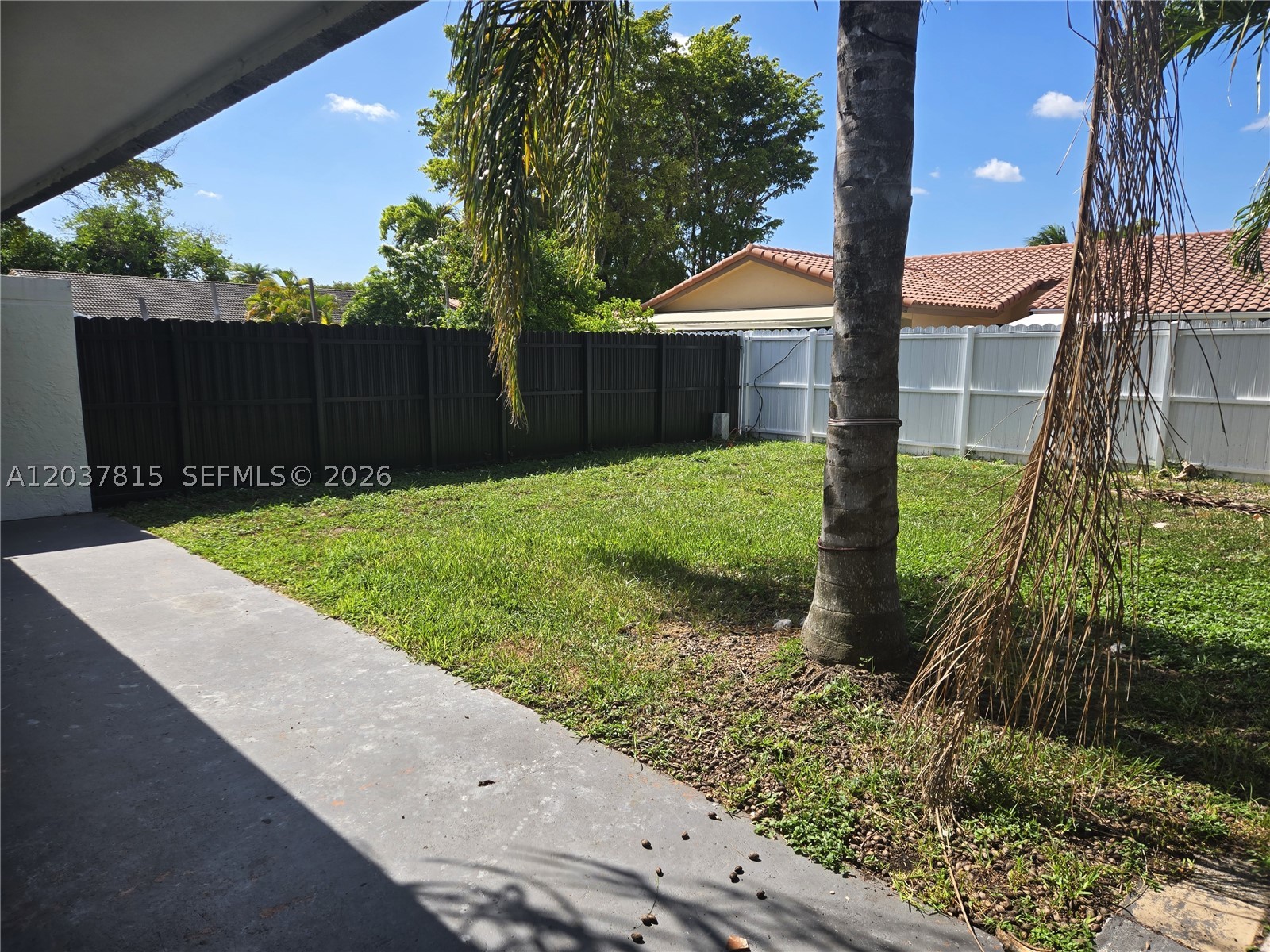 KENDALL LAKES EAST SECTIO - Residential Lease