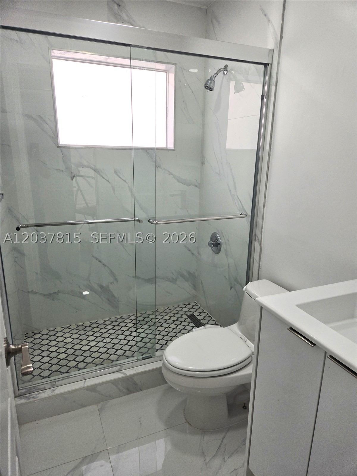 KENDALL LAKES EAST SECTIO - Residential Lease