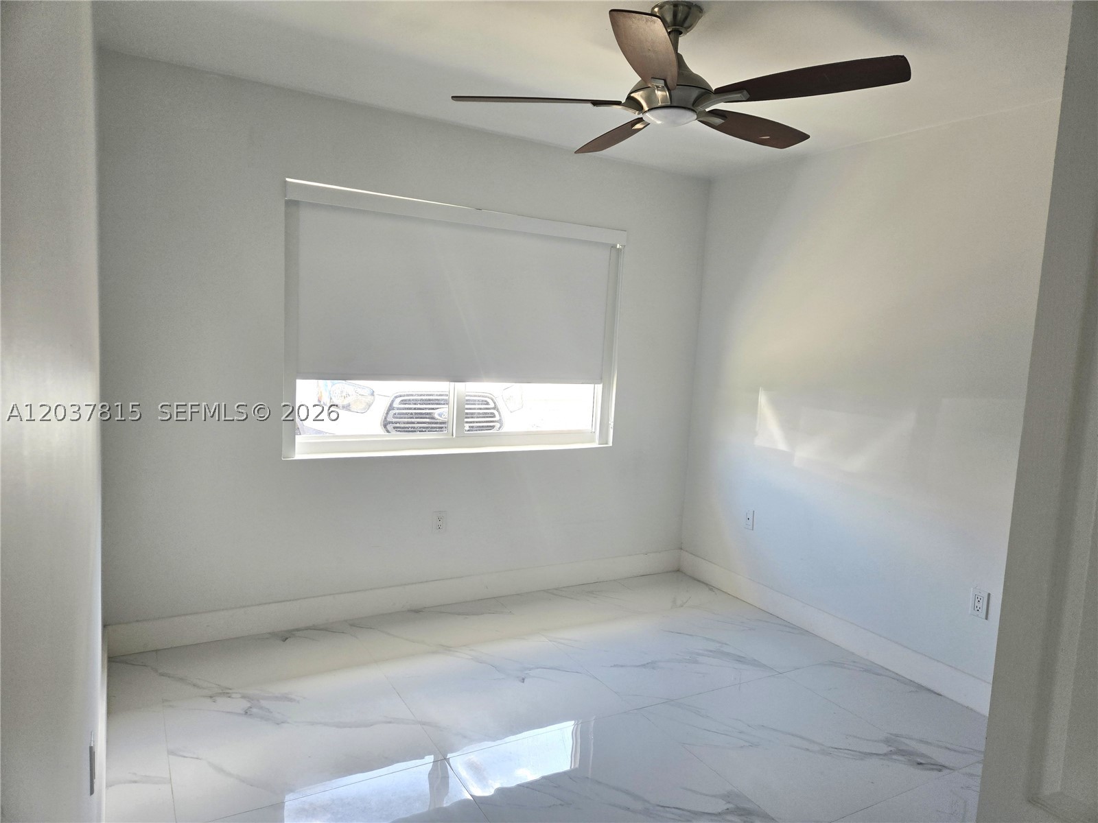 KENDALL LAKES EAST SECTIO - Residential Lease