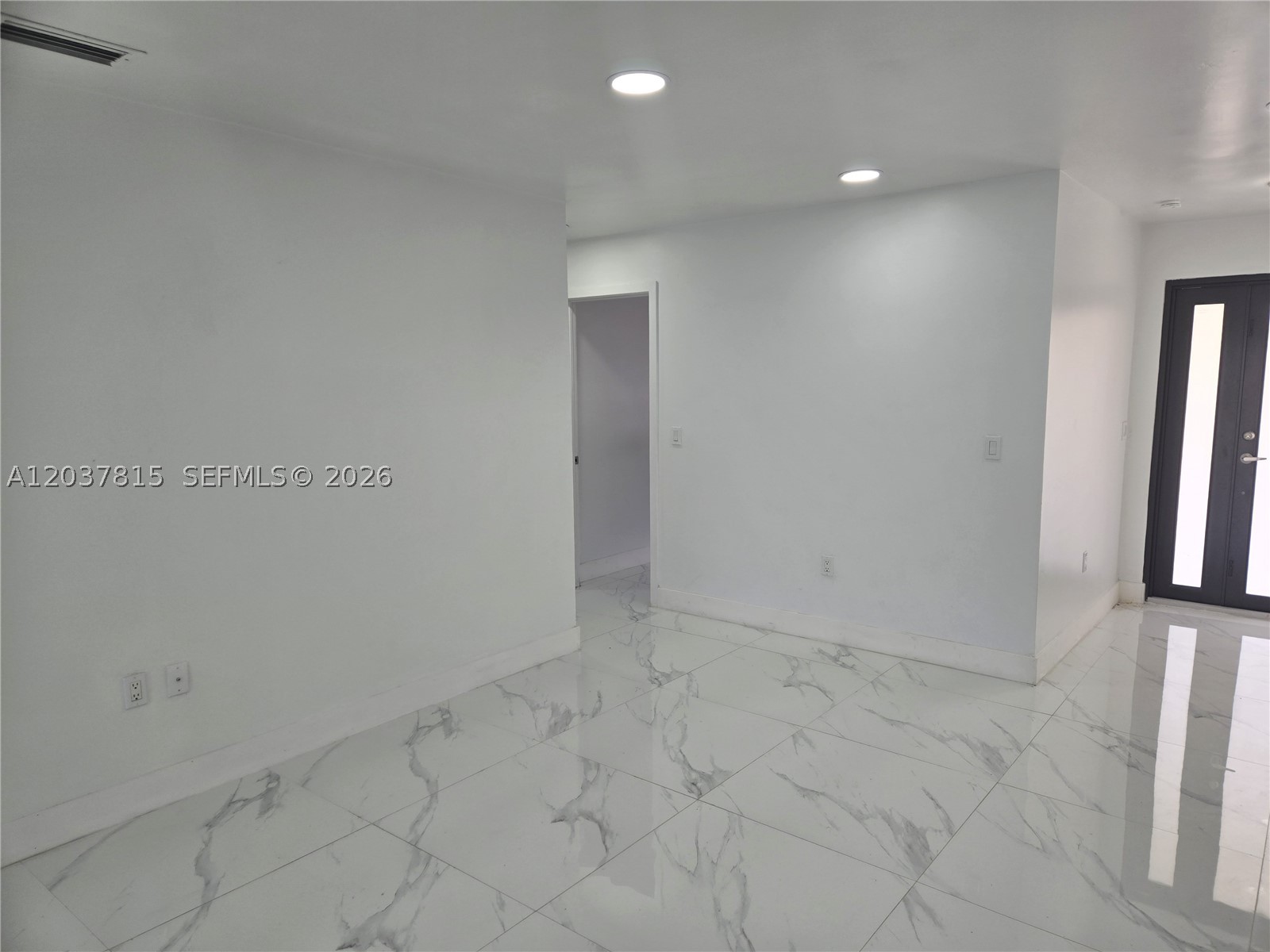 KENDALL LAKES EAST SECTIO - Residential Lease