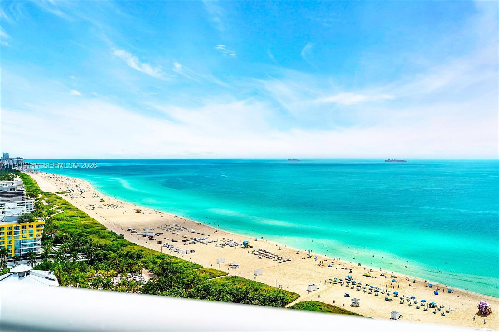 CONTINUUM ON SOUTH BEACH - Residential