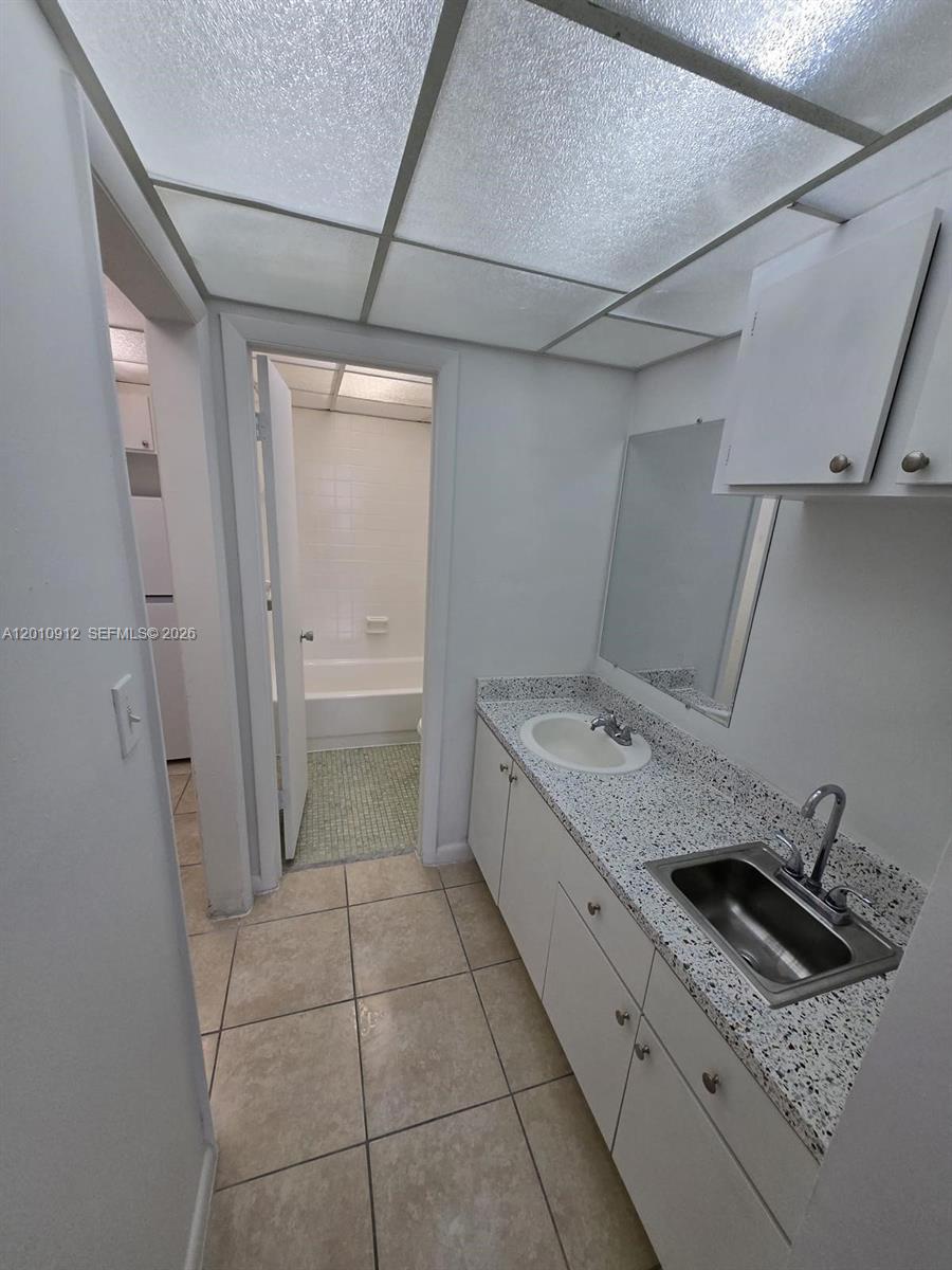 CORAL GATE WEST CONDO - Residential