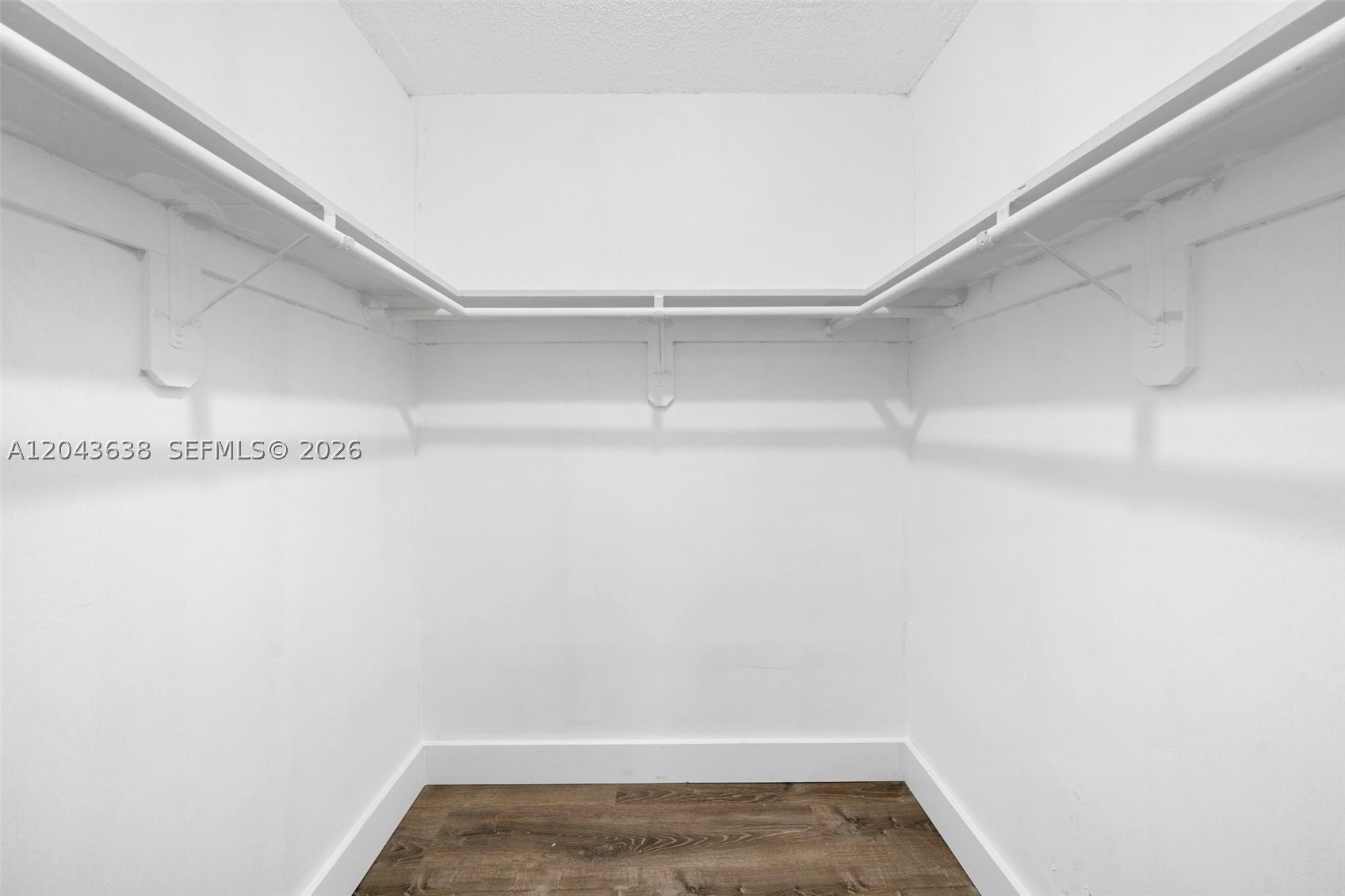 LE JEUNE GDN EST SEC 3 - Residential Lease