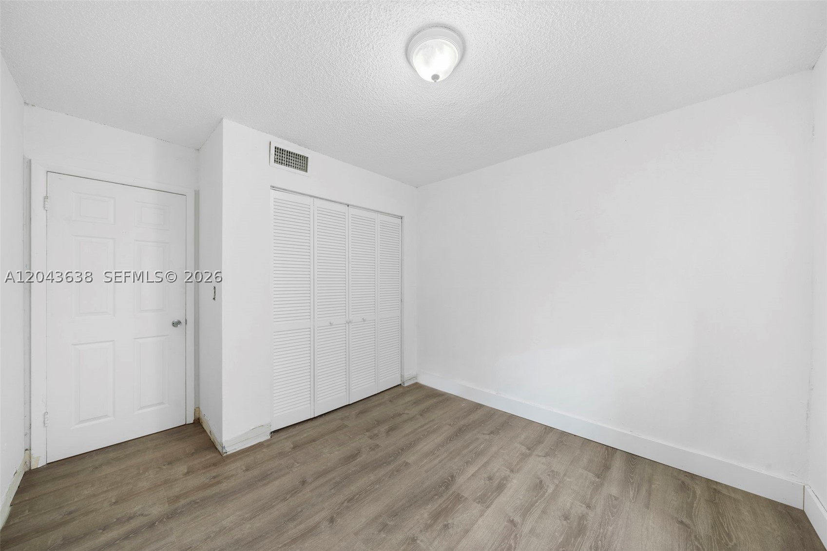 LE JEUNE GDN EST SEC 3 - Residential Lease