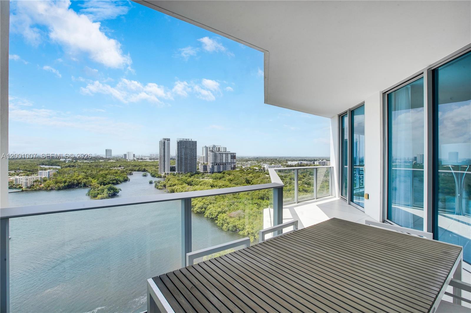 MARINA PALMS RESIDENCES S - Residential
