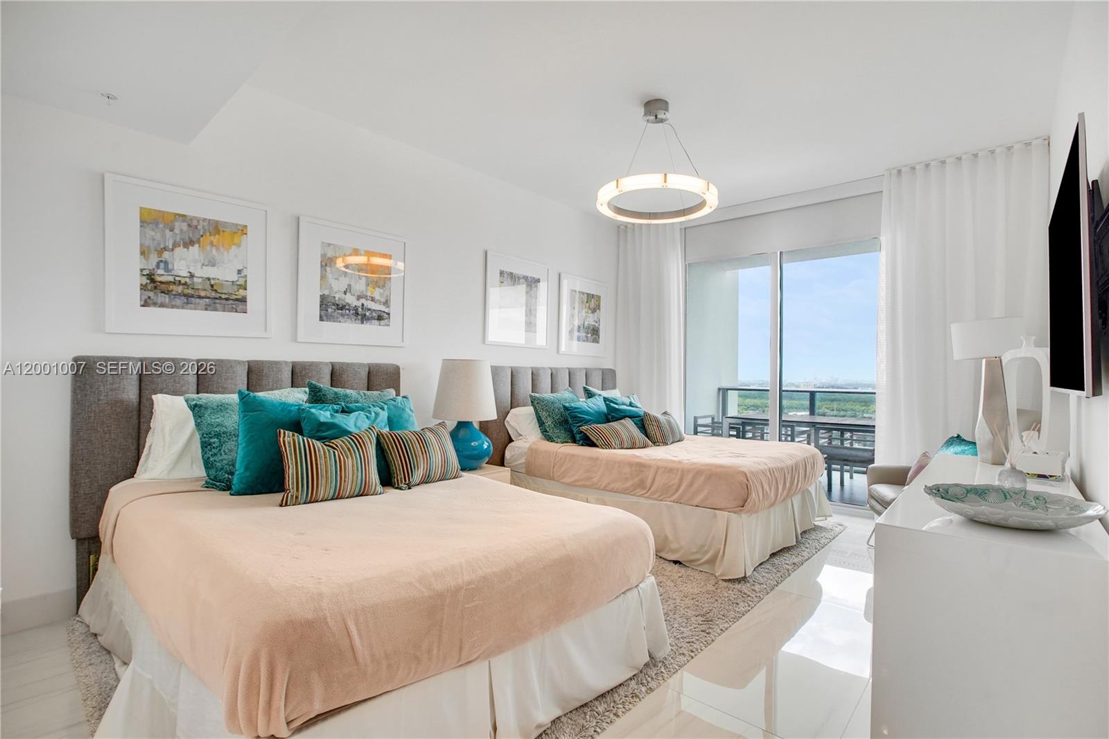 MARINA PALMS RESIDENCES S - Residential