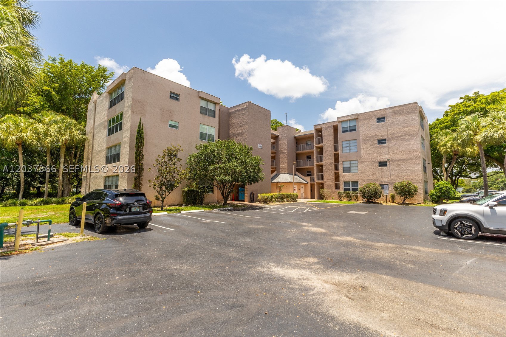 ORCHID TREE CONDO THREE - Residential