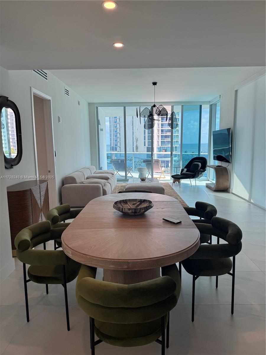 AURORA CONDO - Residential Lease