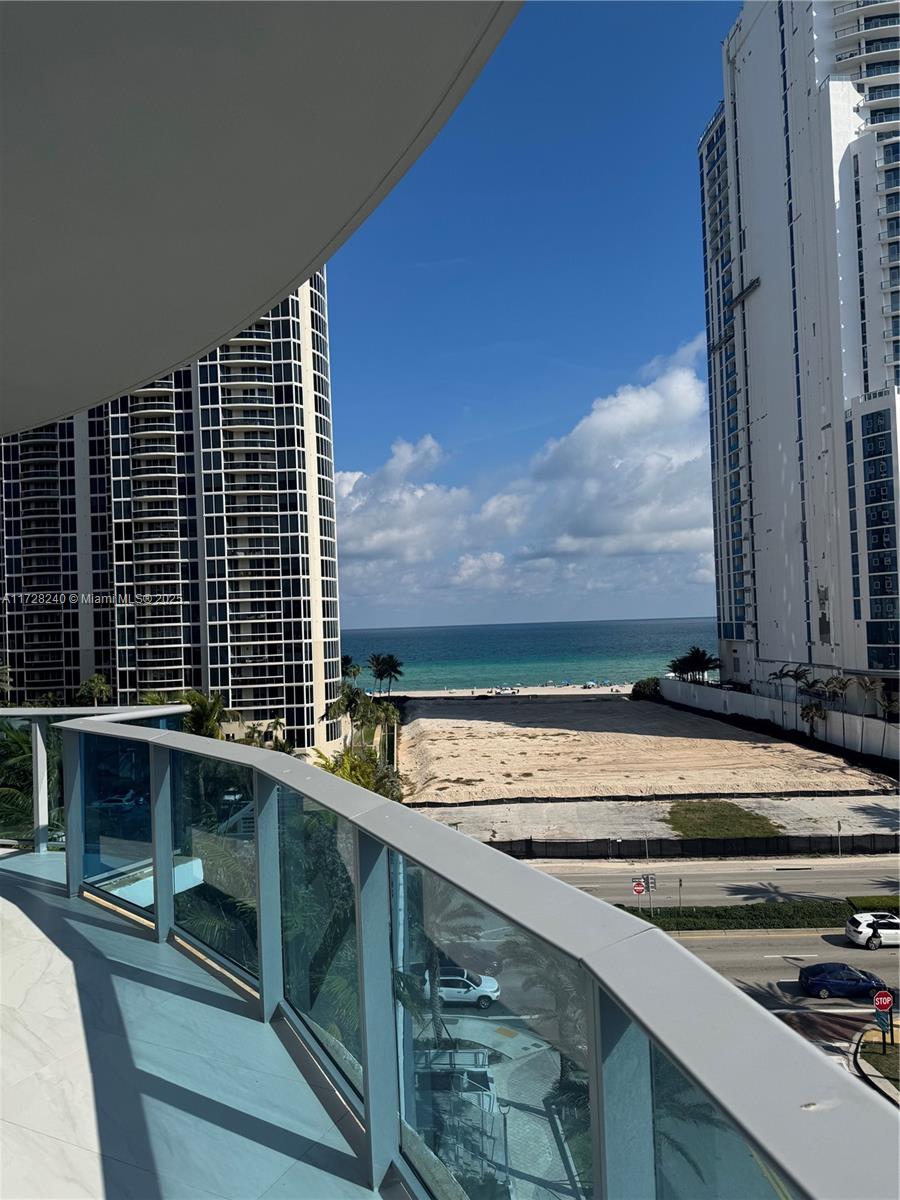 AURORA CONDO - Residential Lease