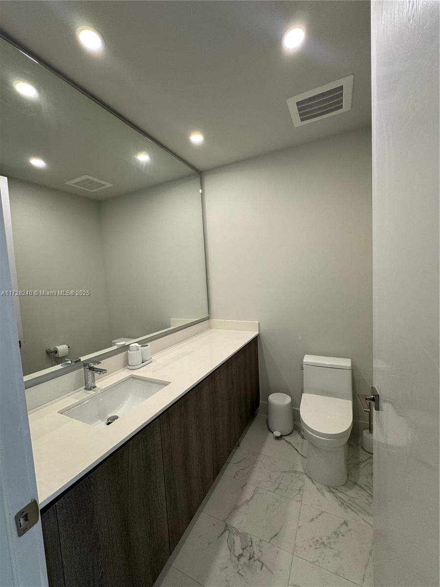 AURORA CONDO - Residential Lease