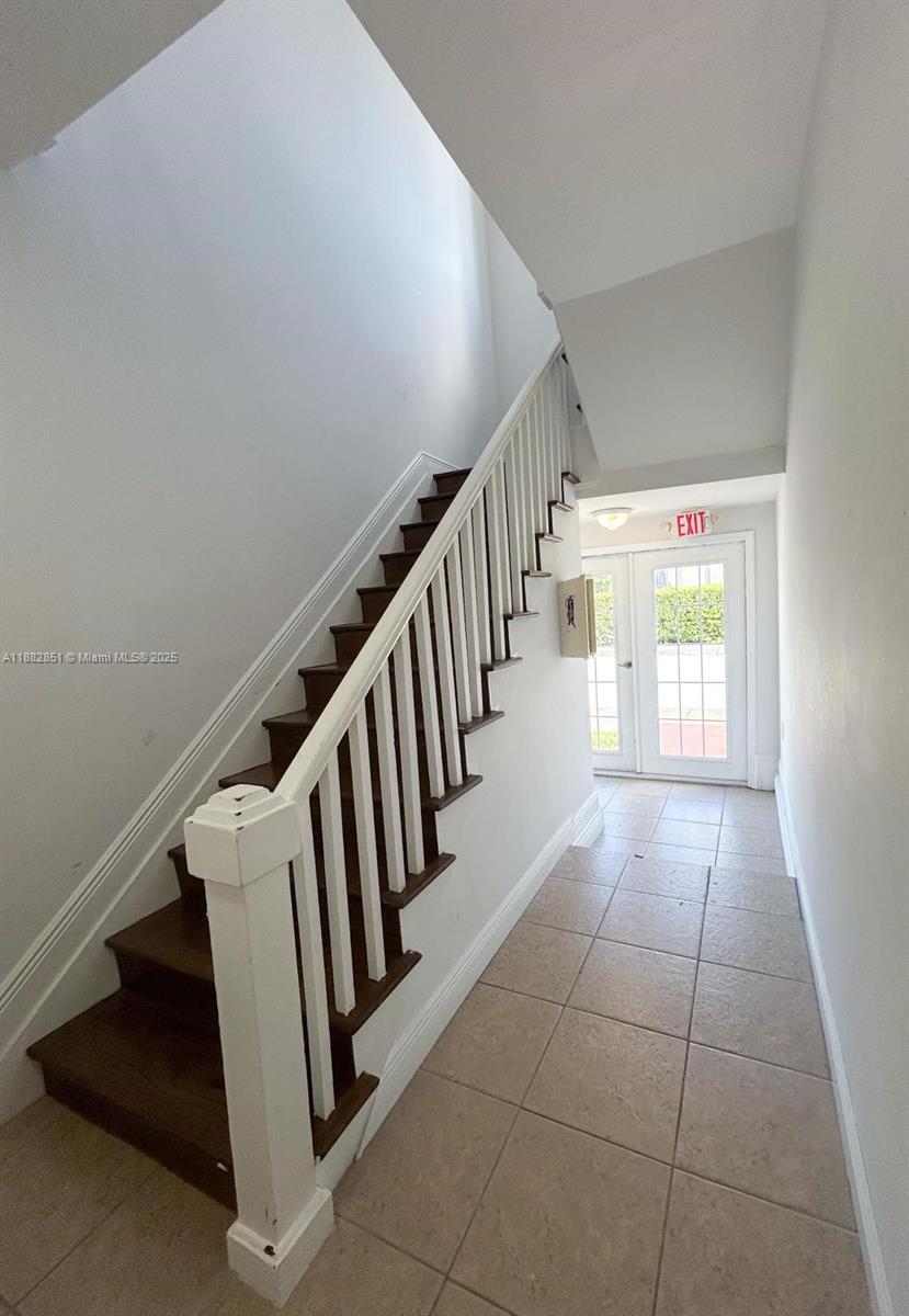 CORAL GABLES FLAGLER STRE - Residential Income