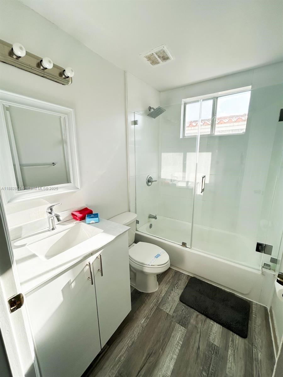CORAL GABLES FLAGLER STRE - Residential Income