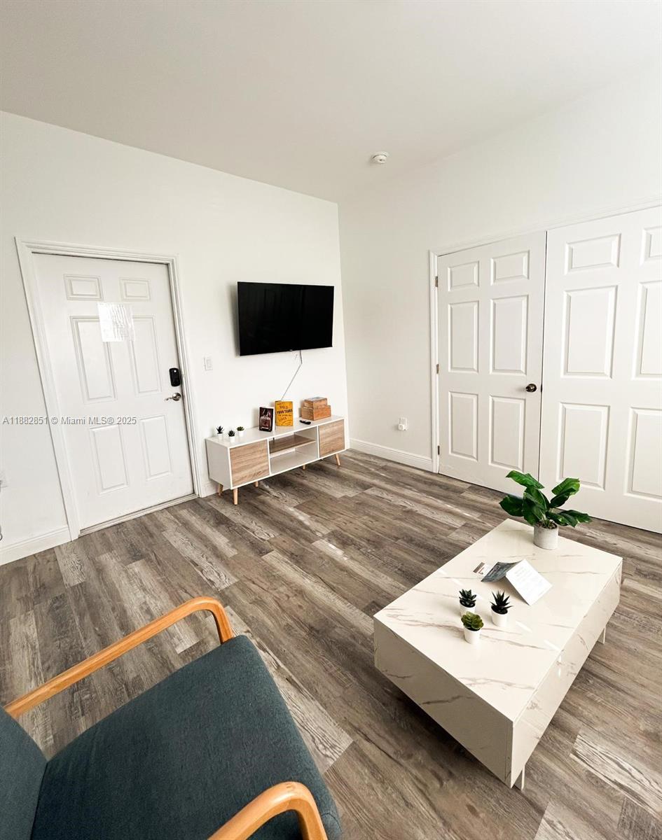 CORAL GABLES FLAGLER STRE - Residential Income