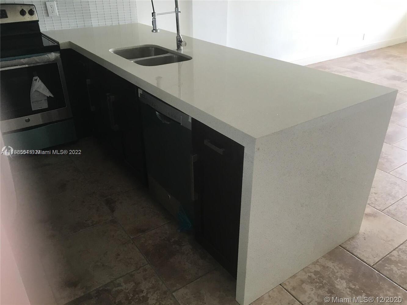 DADELAND PLACE CONDO - Residential Lease