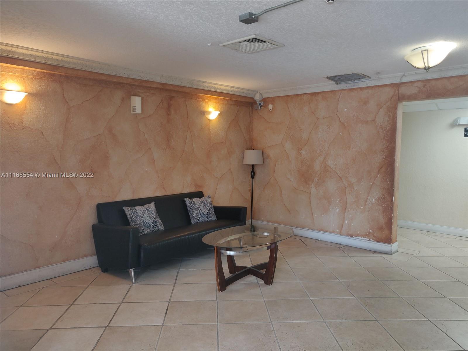 DADELAND PLACE CONDO - Residential Lease