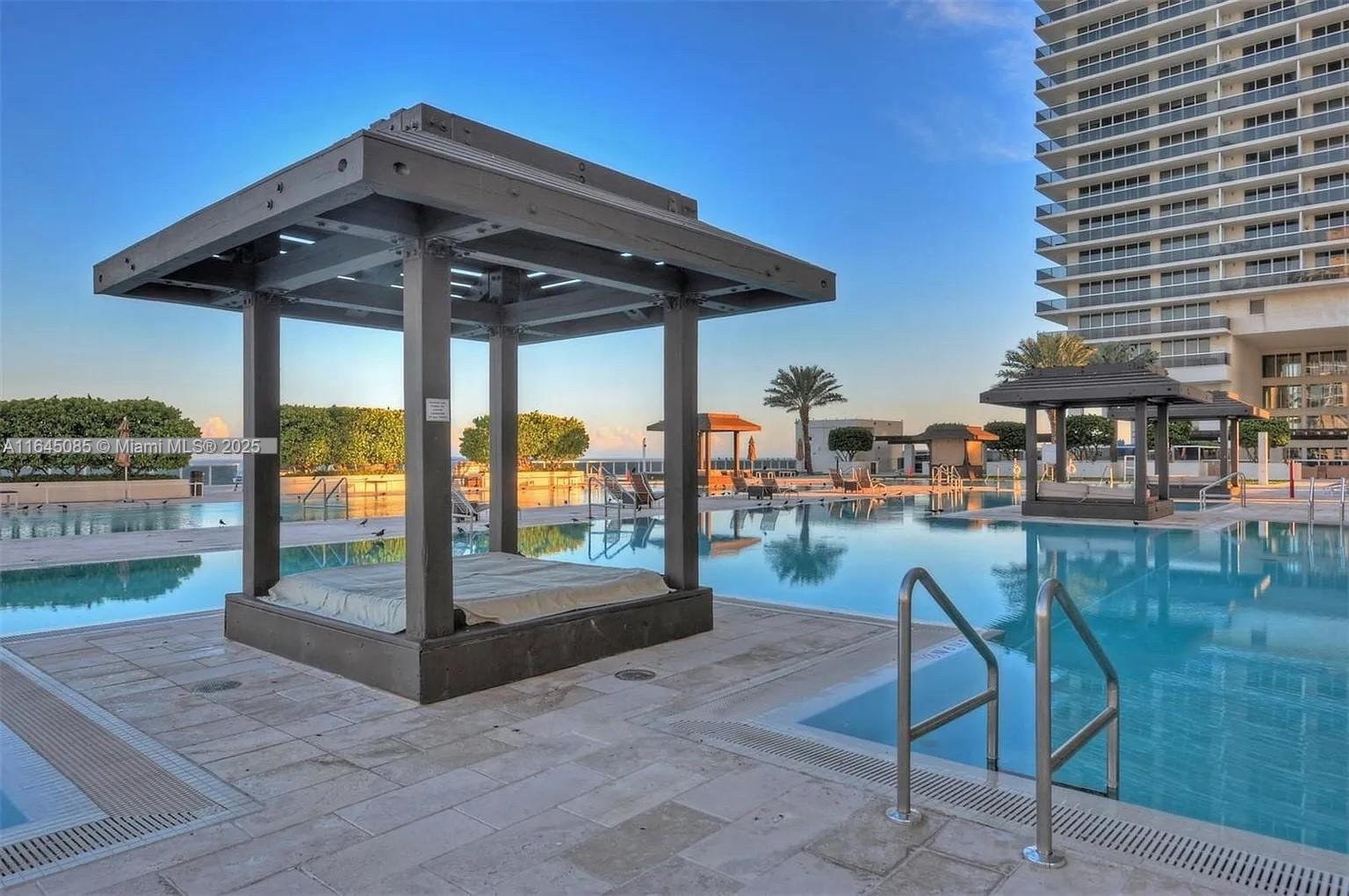 BEACH CLUB CONDO - Residential