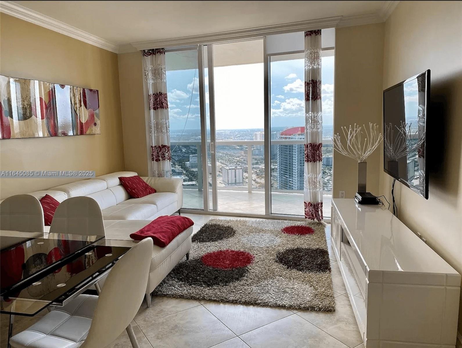 BEACH CLUB CONDO - Residential