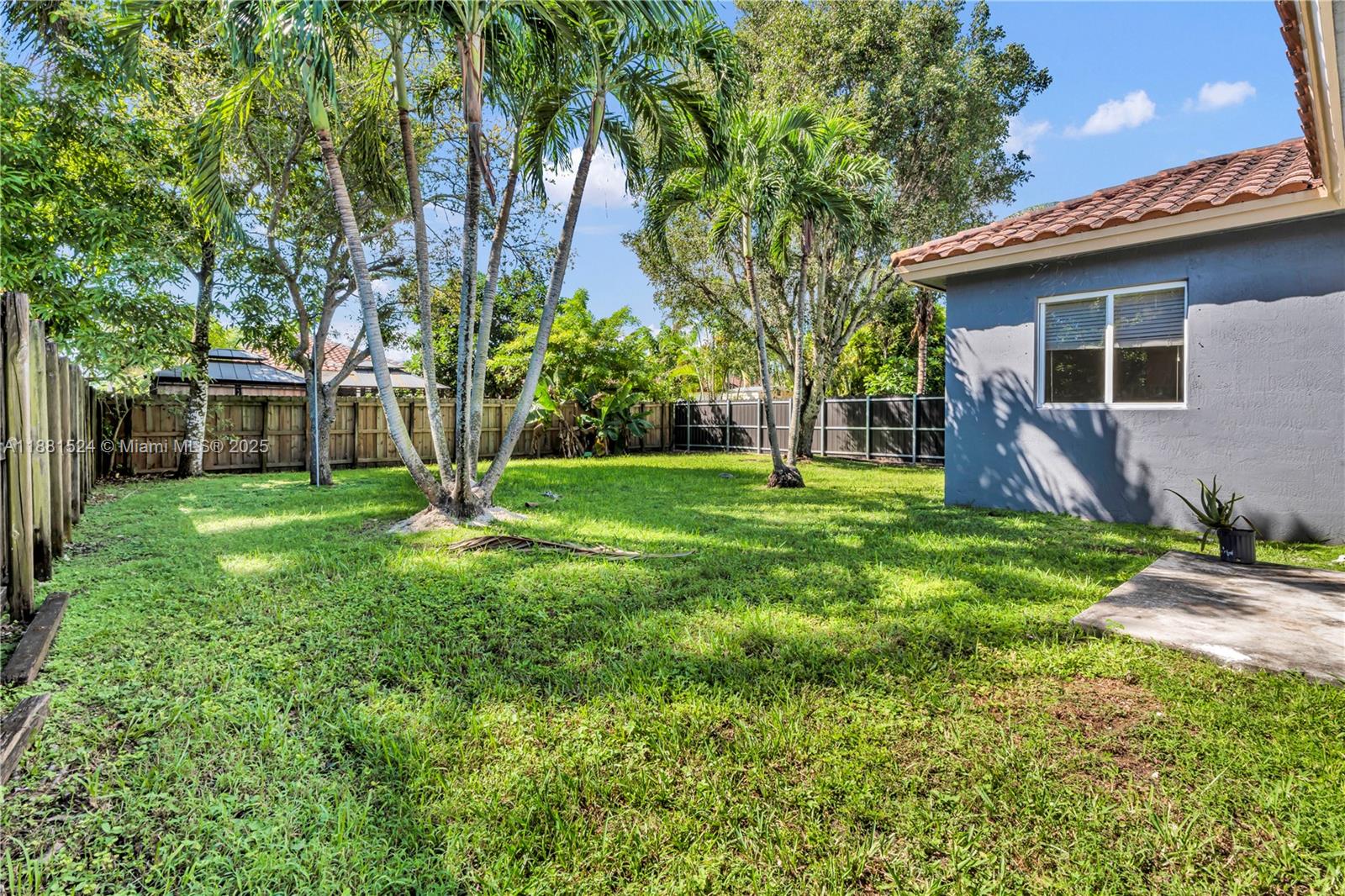 BOUGAINVILLAE PARK - Residential Lease
