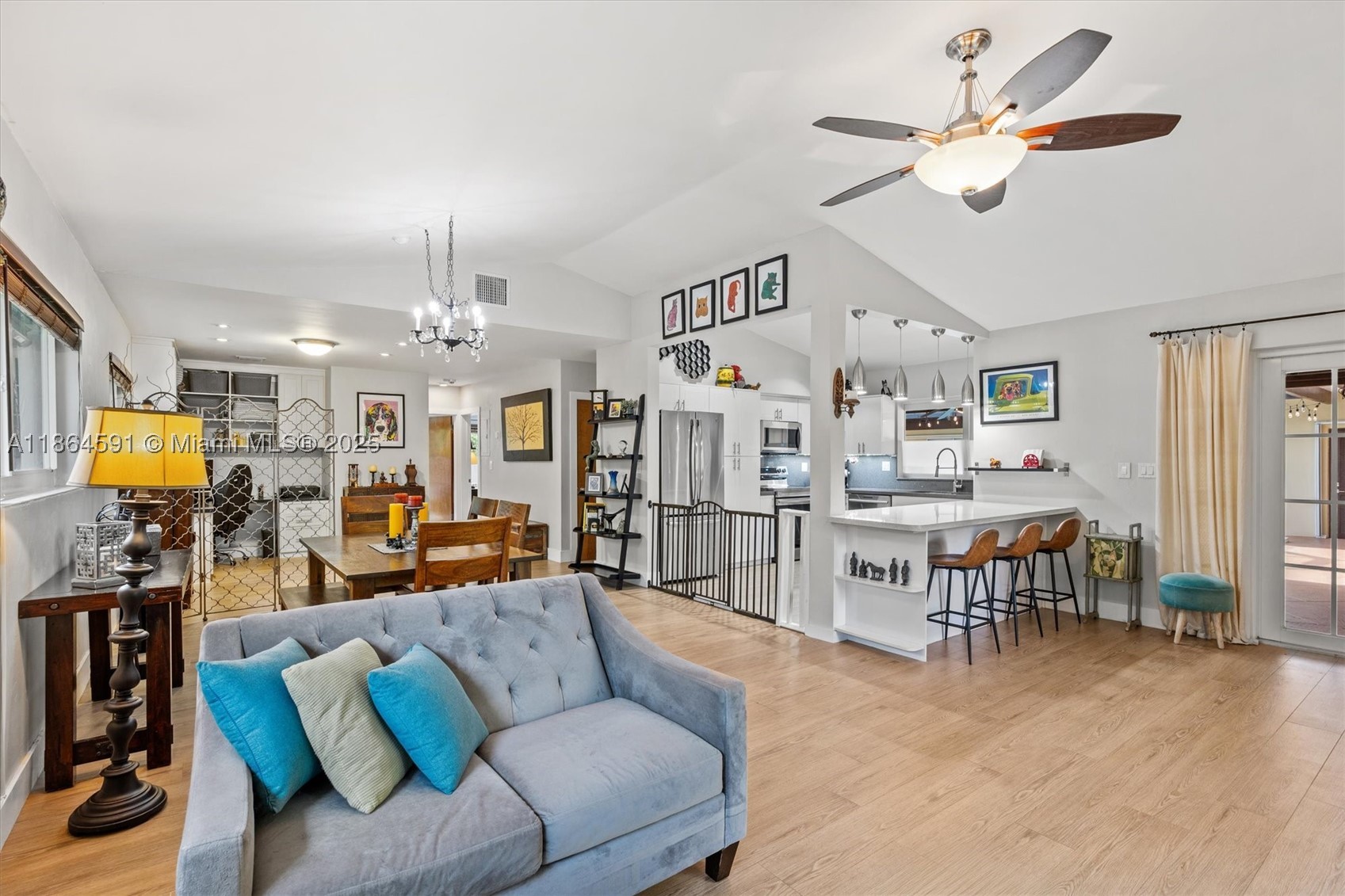 HERMAN HILLS - Residential