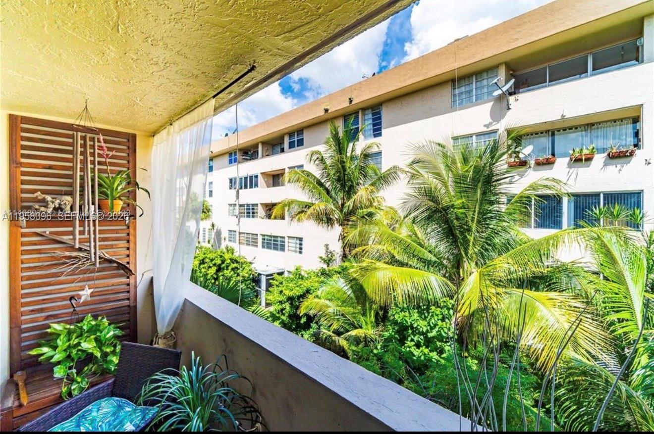 PINEBARK CONDO NO 1 - Residential