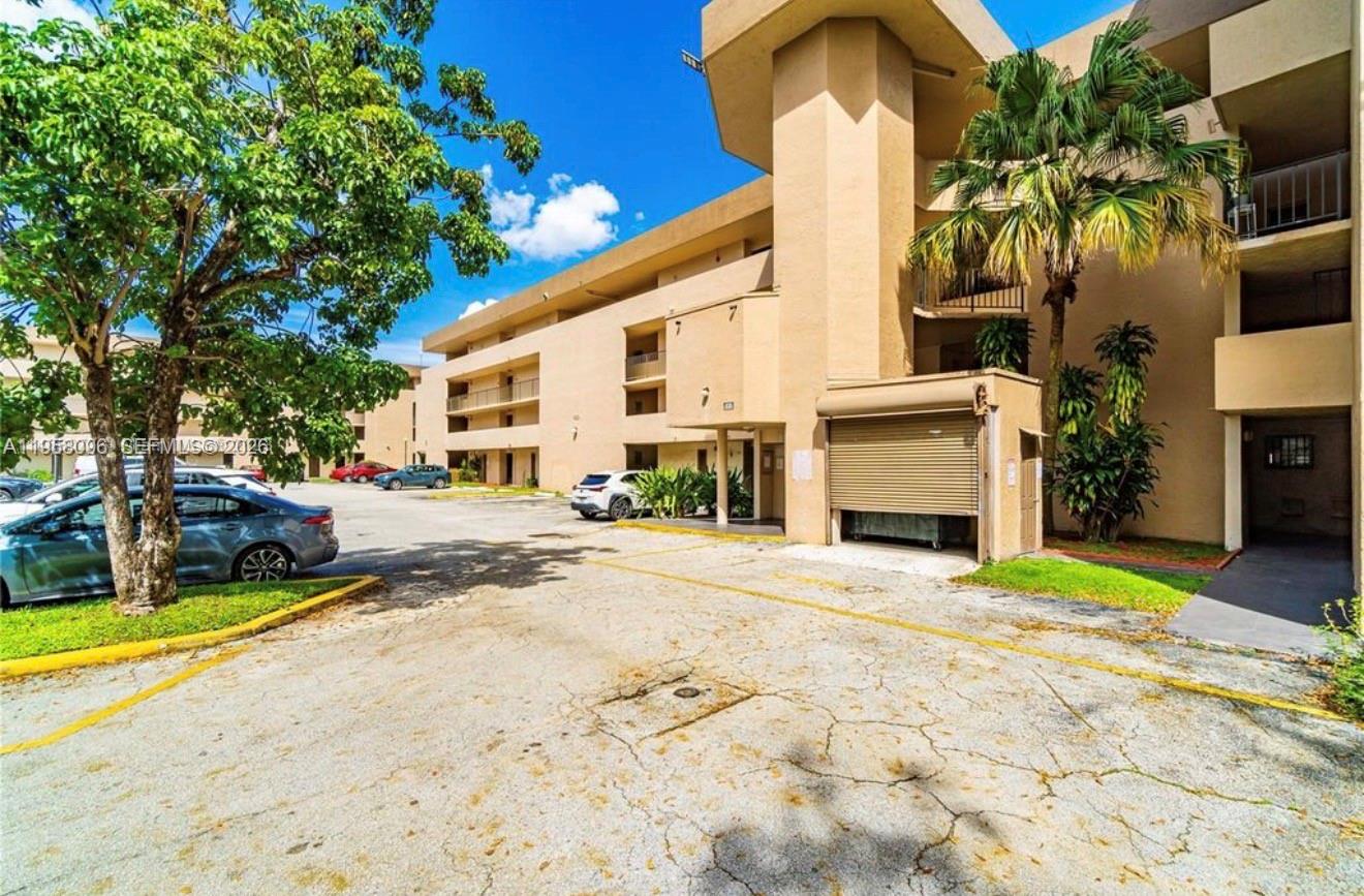 PINEBARK CONDO NO 1 - Residential