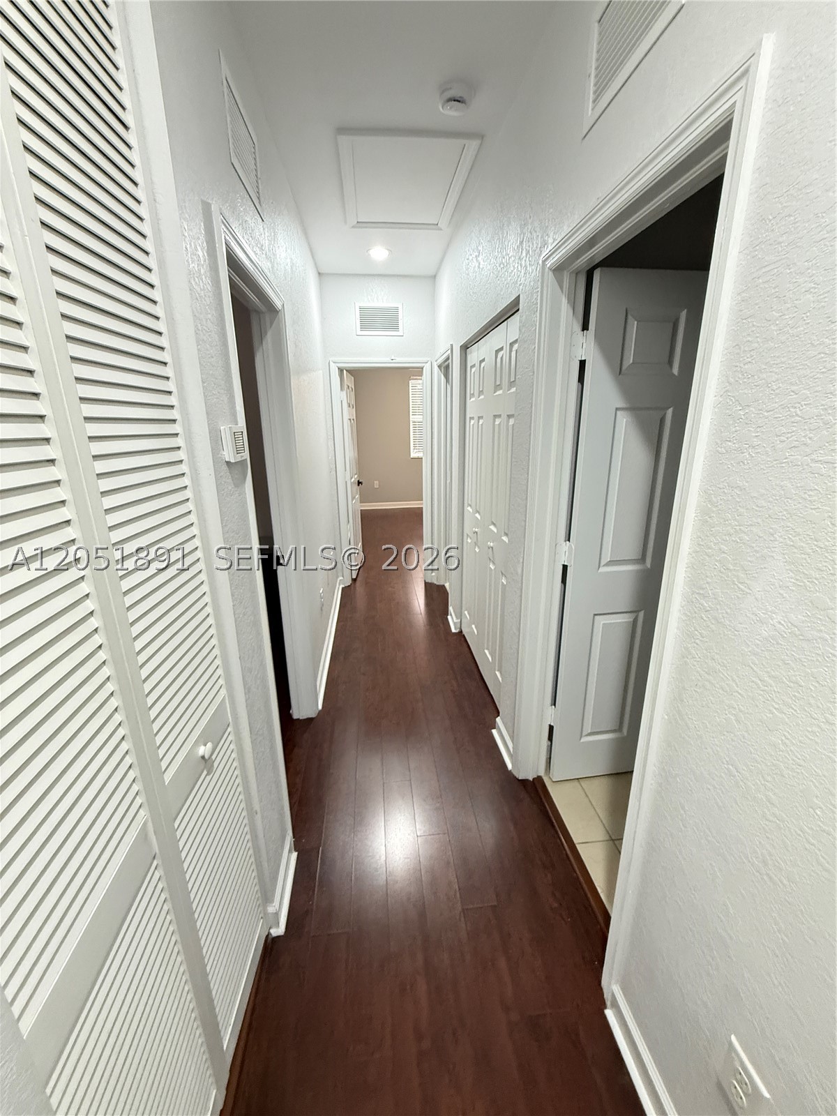 KENDALL COMMONS TOWNHOMES - Residential Lease