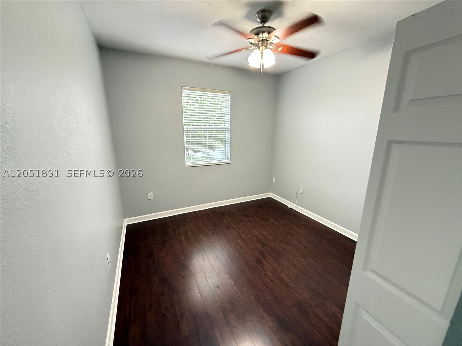 KENDALL COMMONS TOWNHOMES - Residential Lease