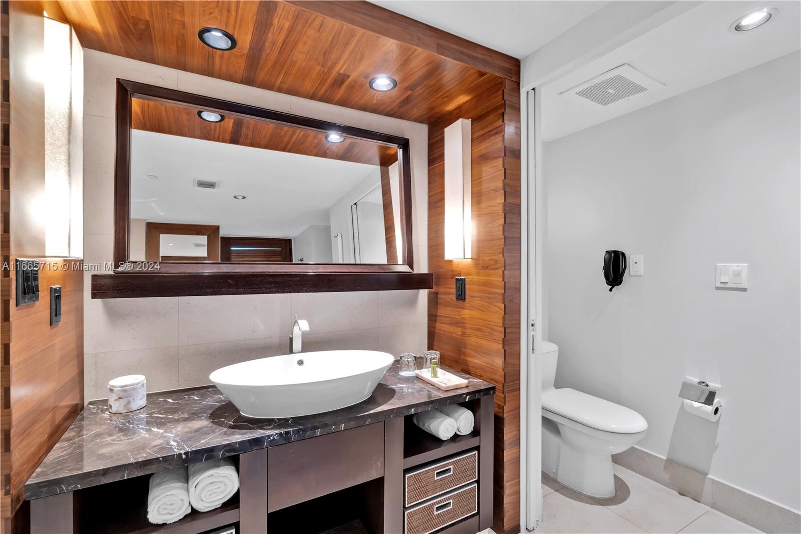 CENTRAL CARILLON BEACH CO - Residential