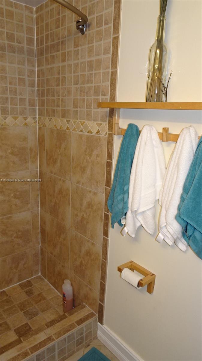 Hollywood Parc Condo - Residential