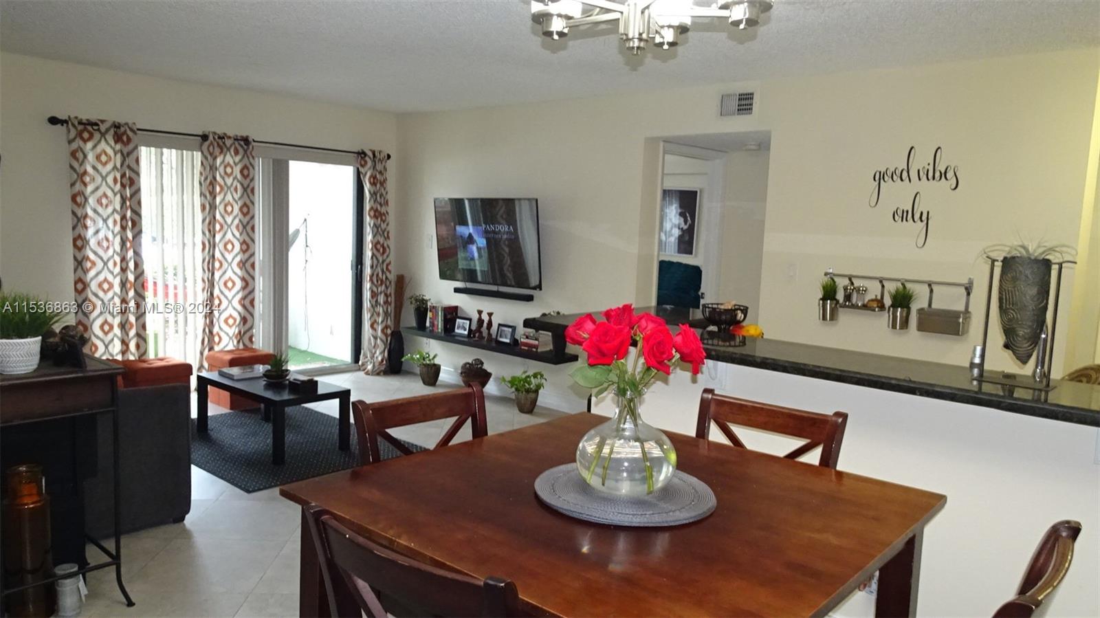 Hollywood Parc Condo - Residential