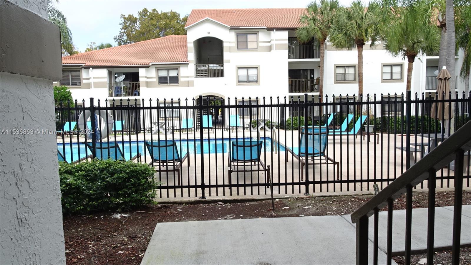 Hollywood Parc Condo - Residential