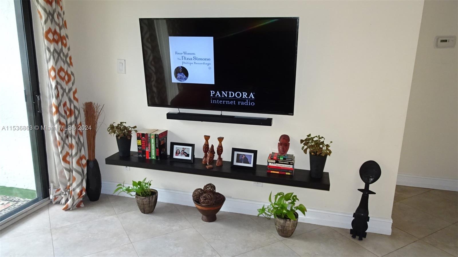 Hollywood Parc Condo - Residential