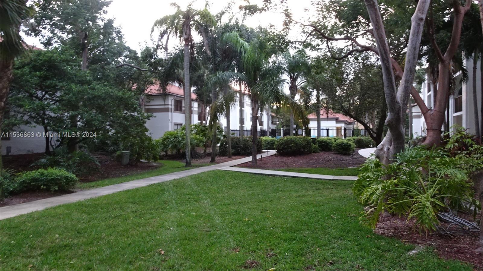 Hollywood Parc Condo - Residential