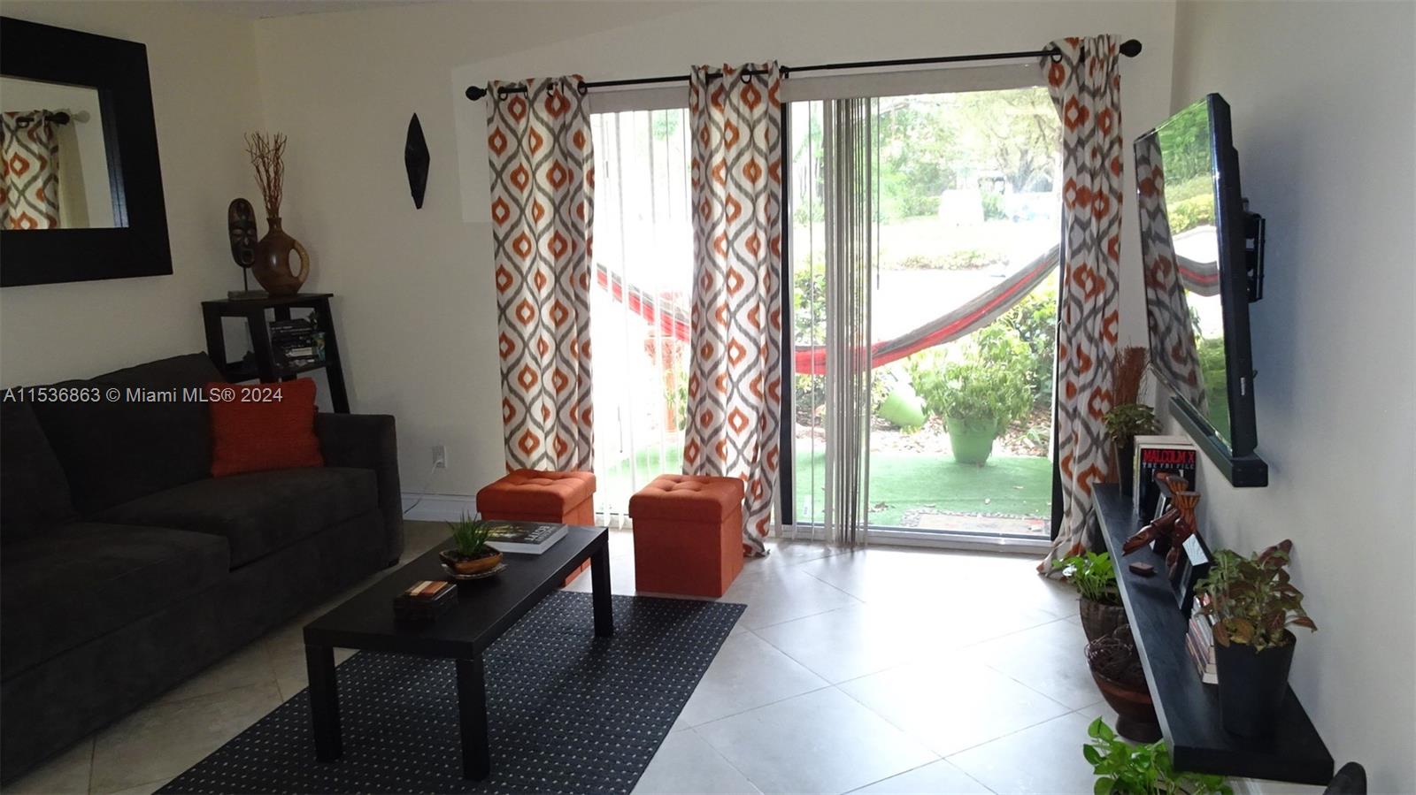 Hollywood Parc Condo - Residential