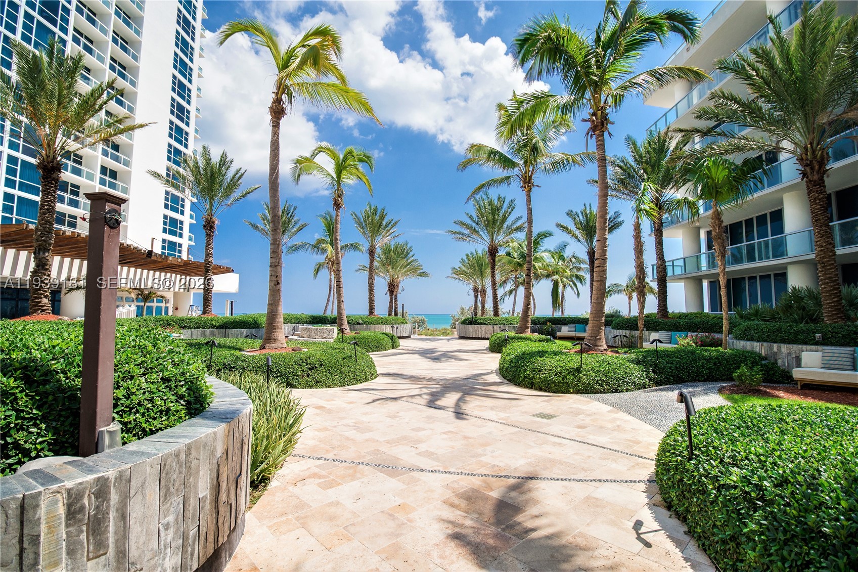 NORTH CARILLON BEACH COND - Residential