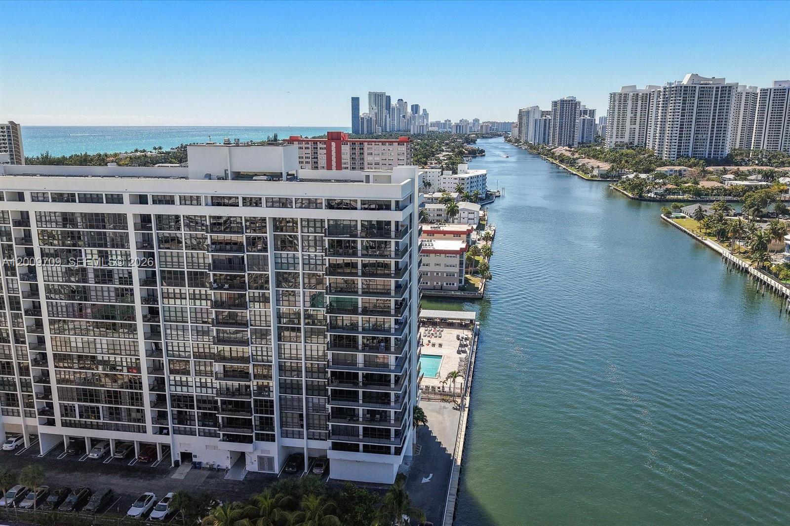 AVANT GARDE CONDO - Residential
