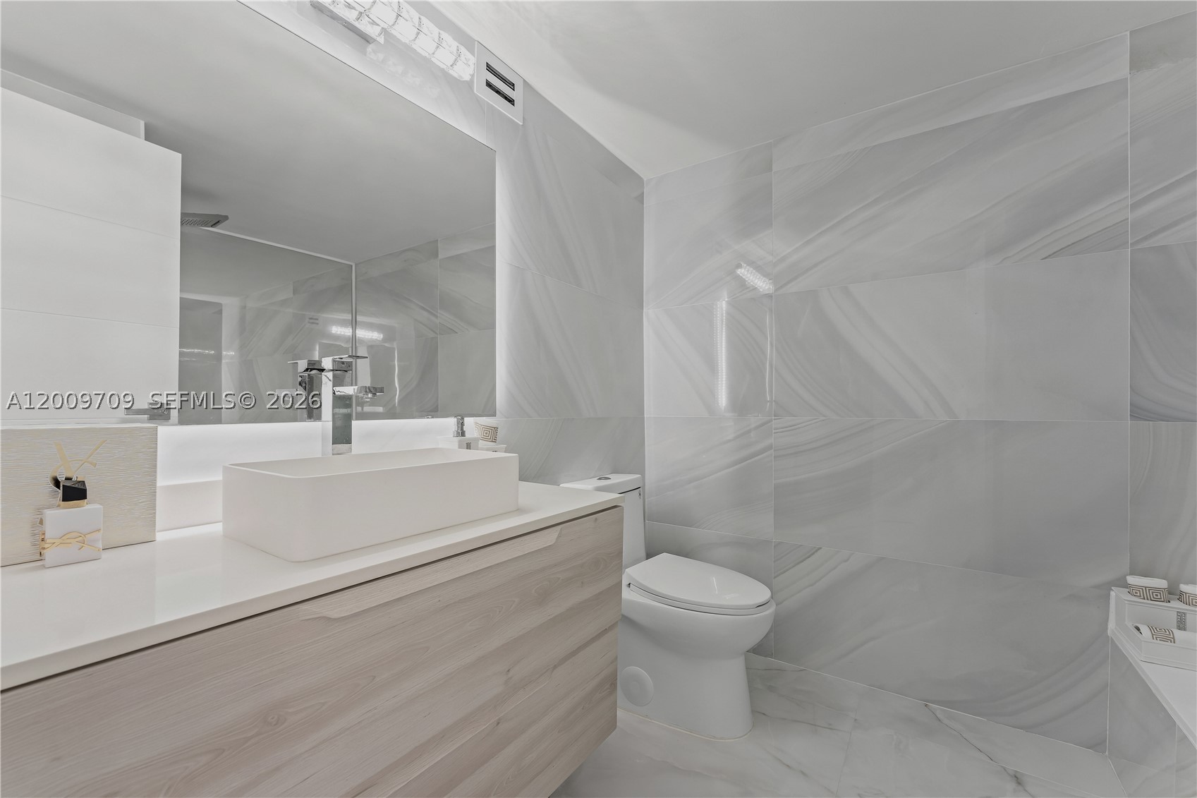 AVANT GARDE CONDO - Residential