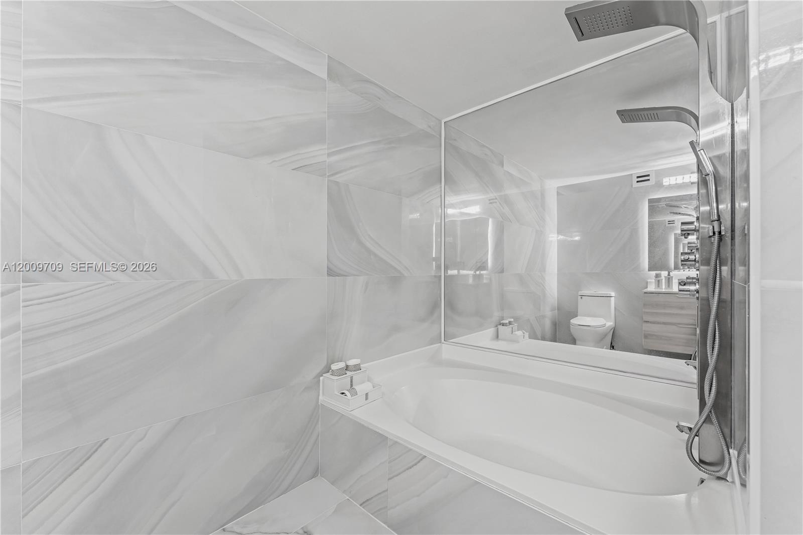 AVANT GARDE CONDO - Residential