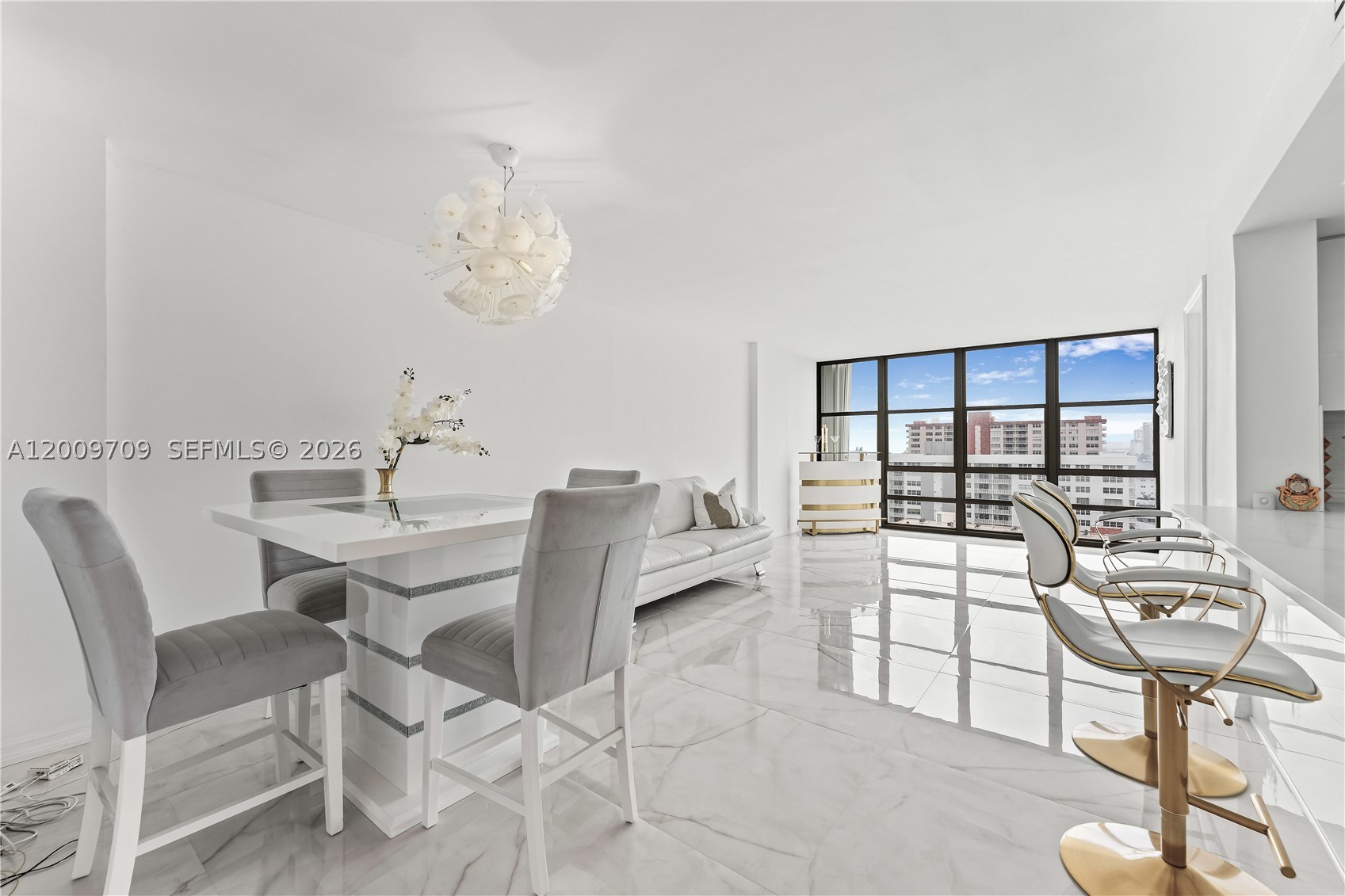 AVANT GARDE CONDO - Residential