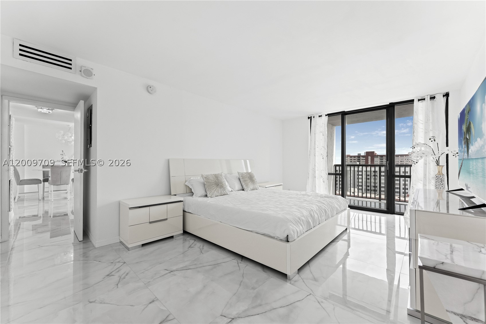 AVANT GARDE CONDO - Residential