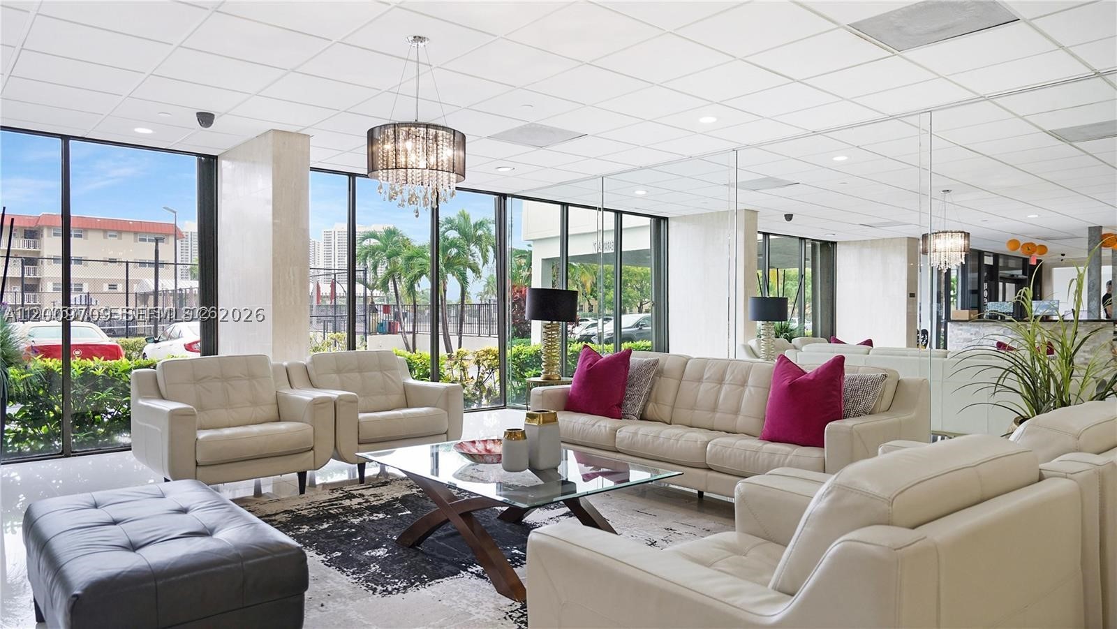 AVANT GARDE CONDO - Residential