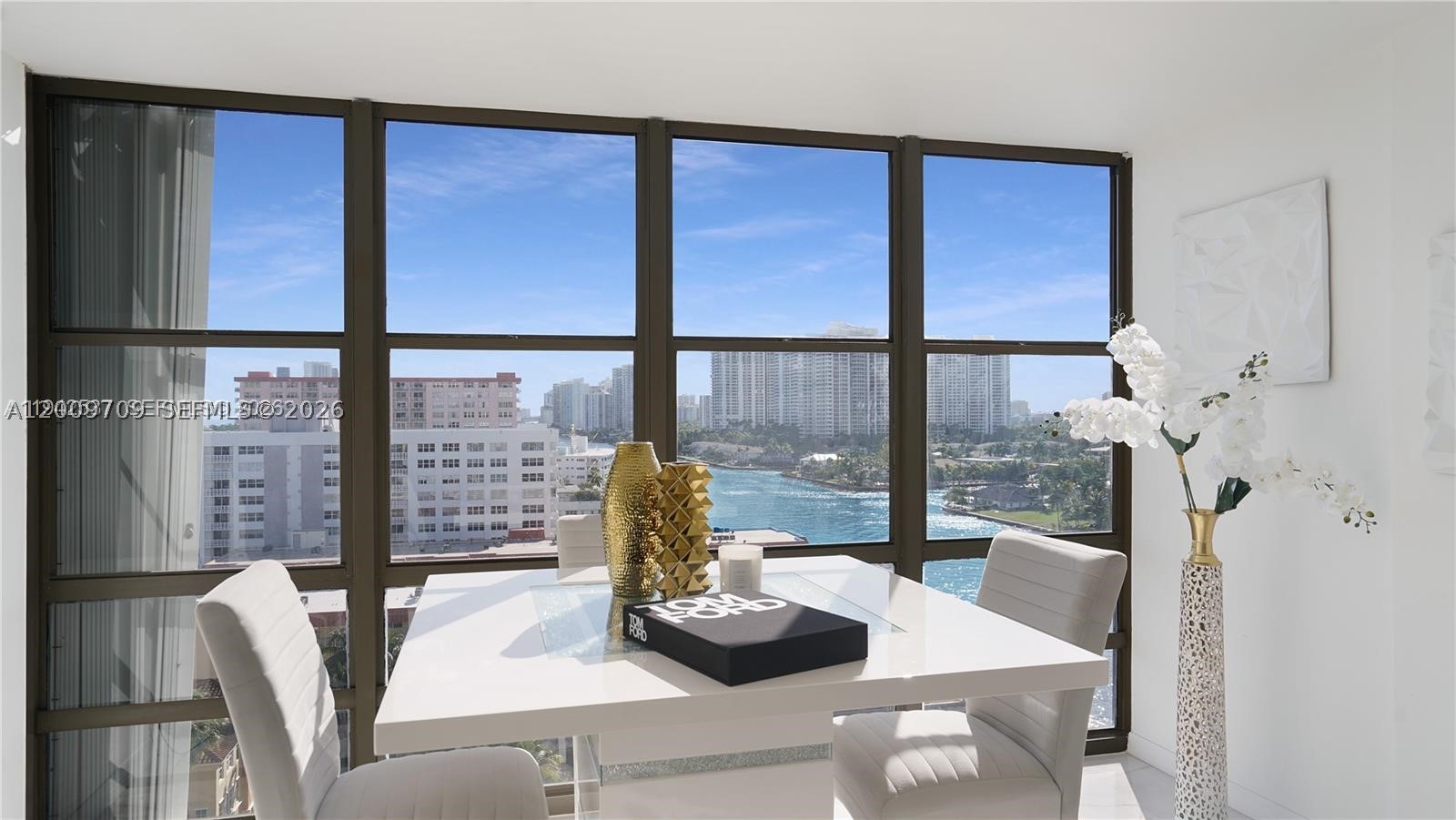 AVANT GARDE CONDO - Residential