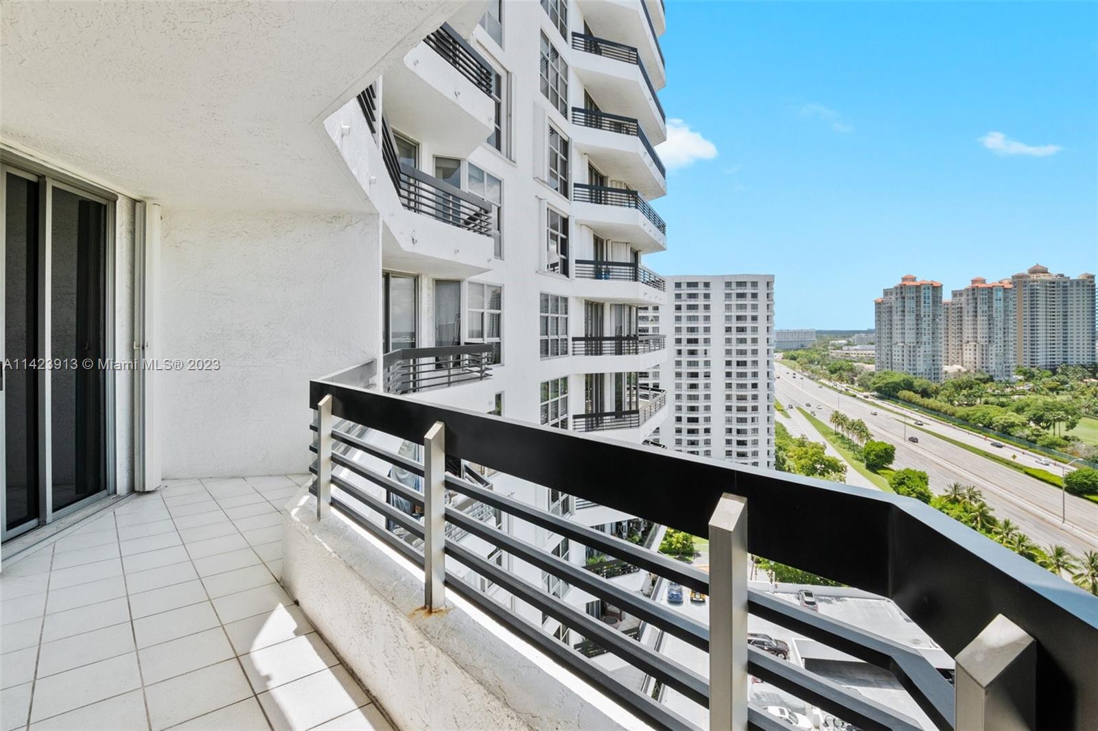 MYSTIC POINTE TOWER 600 C - Residential Lease