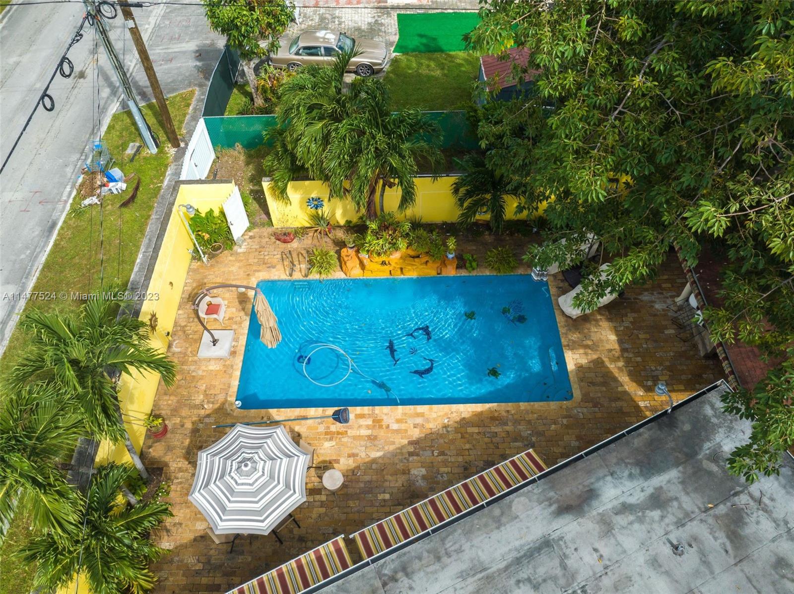HIALEAH 13TH ADDN AMD PL - Residential