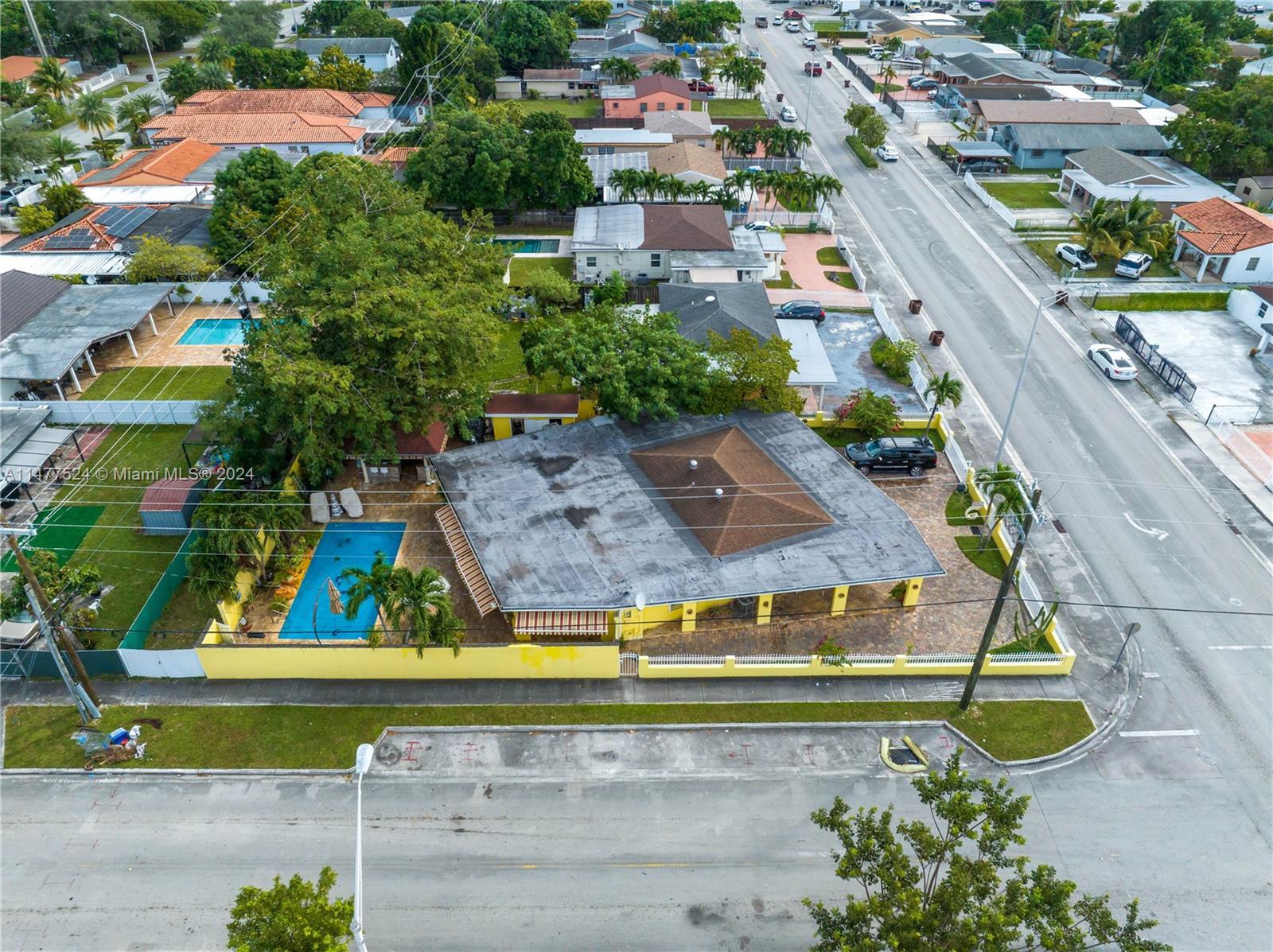 HIALEAH 13TH ADDN AMD PL - Residential